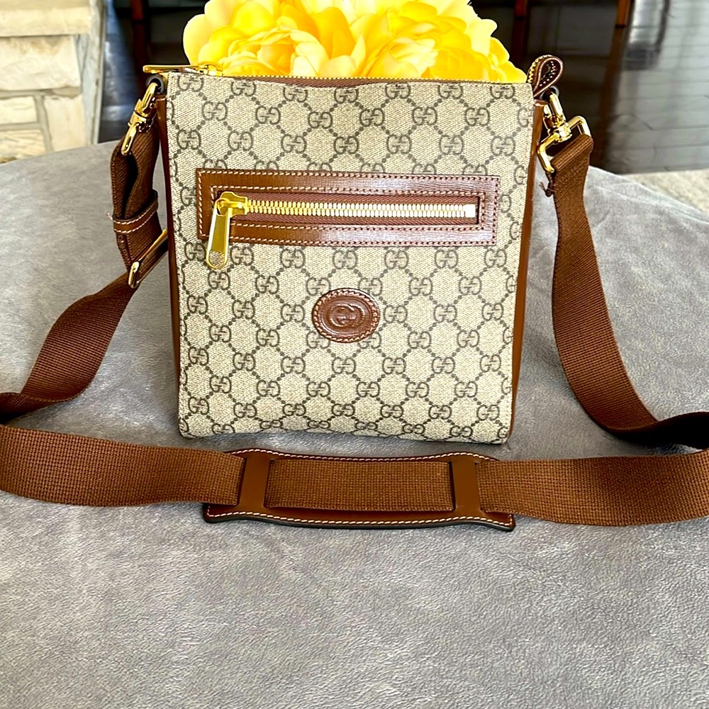 Authentic Gucci Cross Body Purse